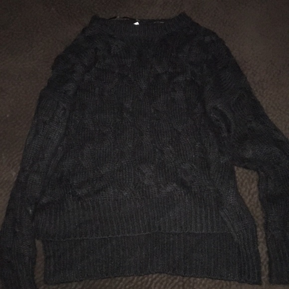 Women’s shirts - Picture 4 of 8